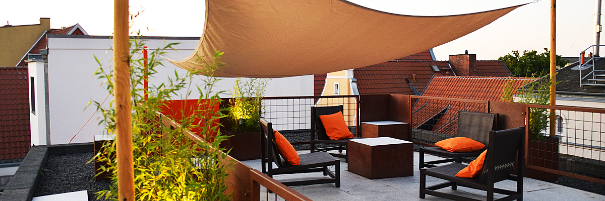Dachterrasse mit Sonnensegel